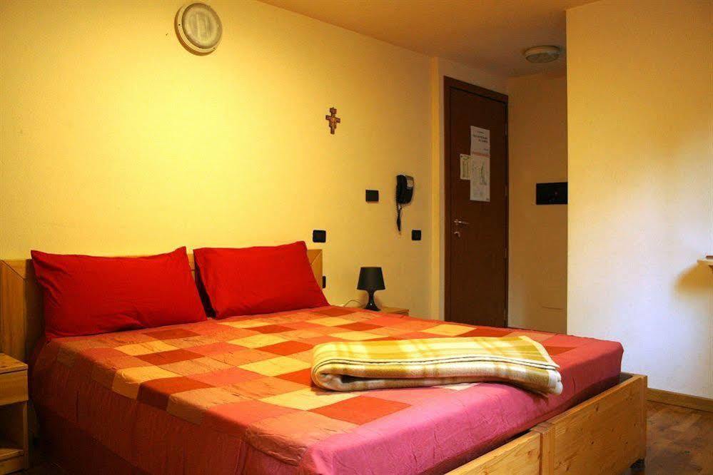 La Ciamusira Guest House Brusson Exterior foto