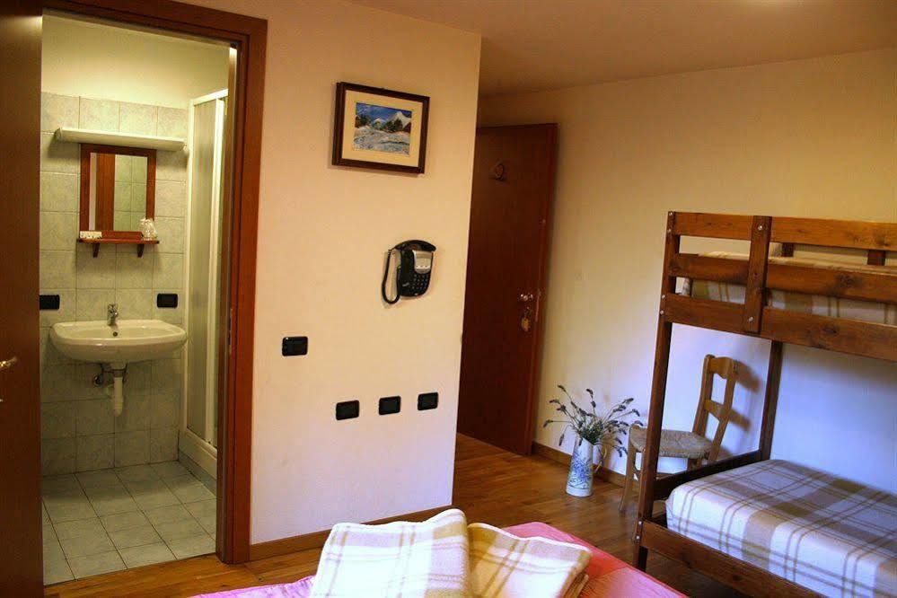 La Ciamusira Guest House Brusson Exterior foto